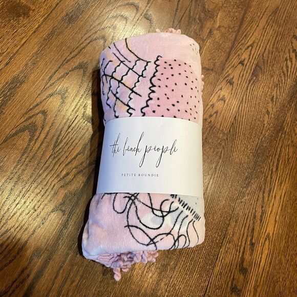 NWT Free People Sirene Petite Round Towel - Picture 5 of 5